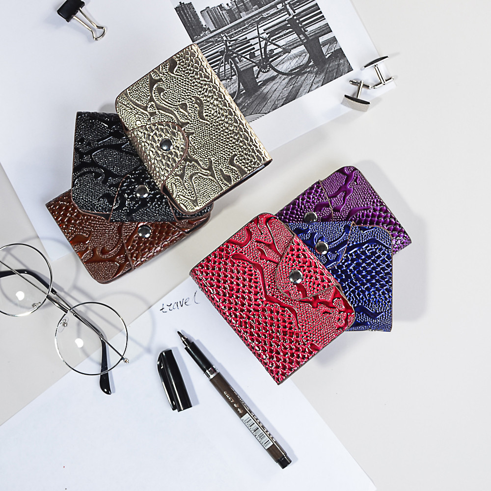 Визитница-картхолдер с фактурой питон на 26 карт, ПВХ, 10,2х7,5х1,5см, 6цв., PAVO, 333-050