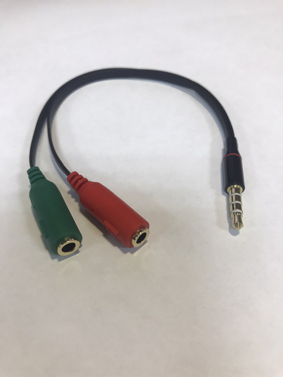 Переходник AUX штекер - 2AUX гнезда