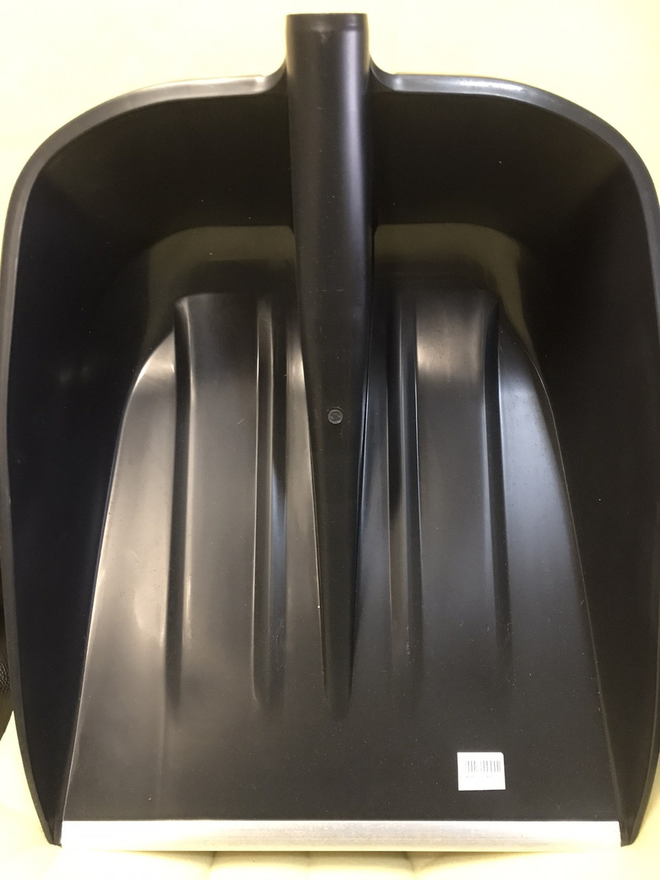 Лопата Скадия пластиковая 360*460мм.с алюм. планкой D32 Б/Ч