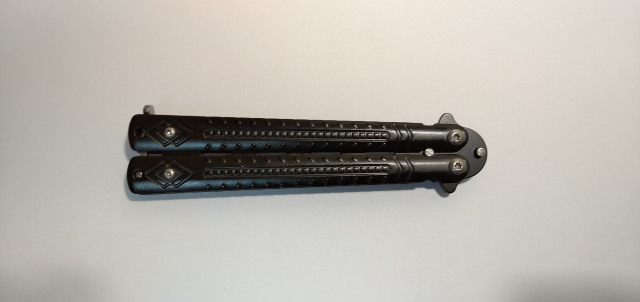 Нож-бабочка с тупым лезвием